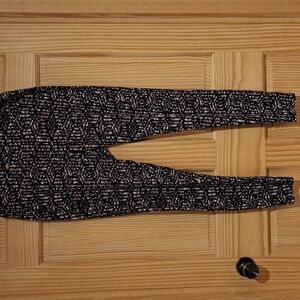 LuLaRoe Tall and Curvy Leggings.